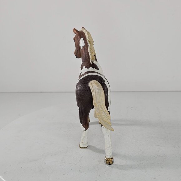 Schleich Trakehner Stallion Pinto Horse #13756 - Picture 6 of 8